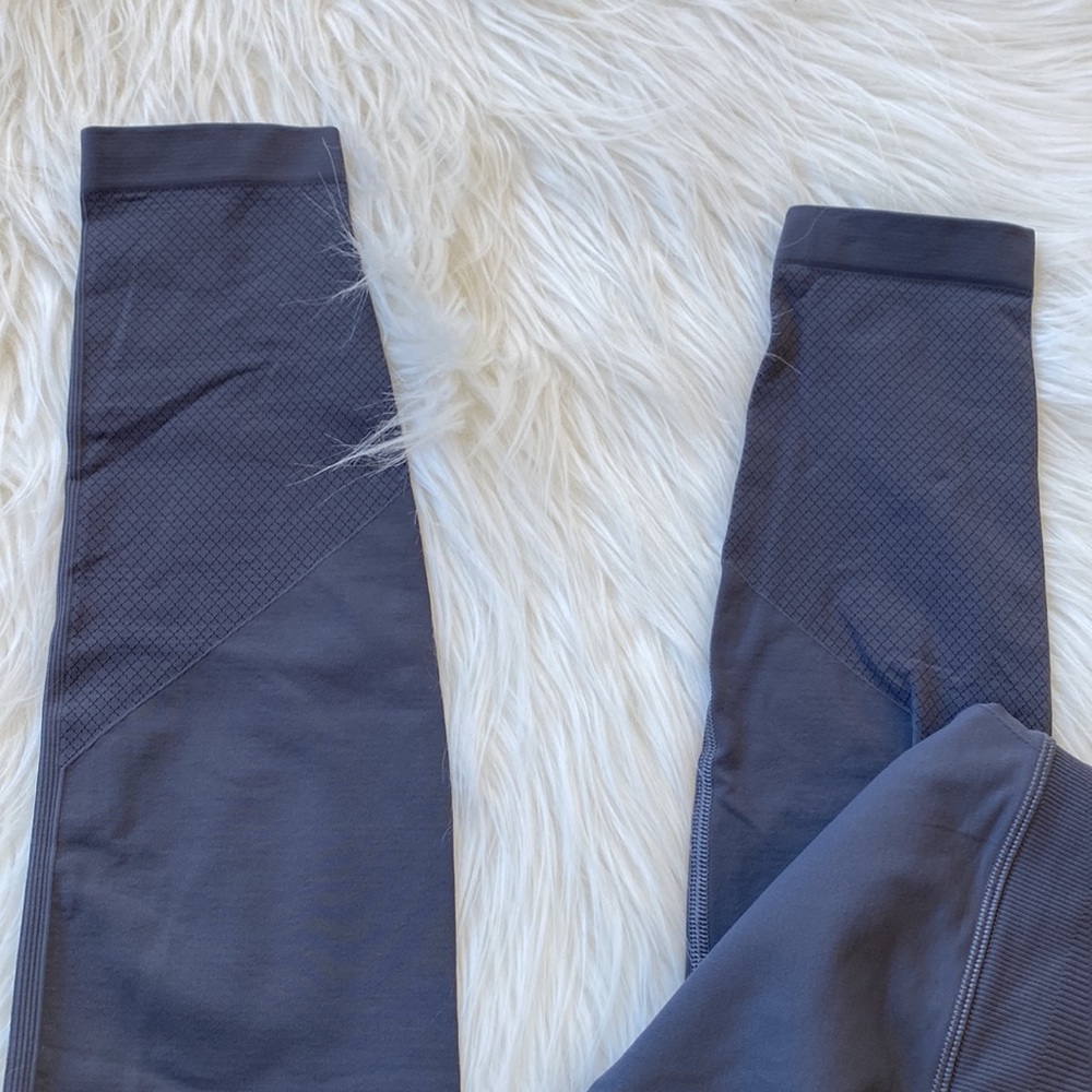 Lululemon Zone In Tight - Picture 5 of 7